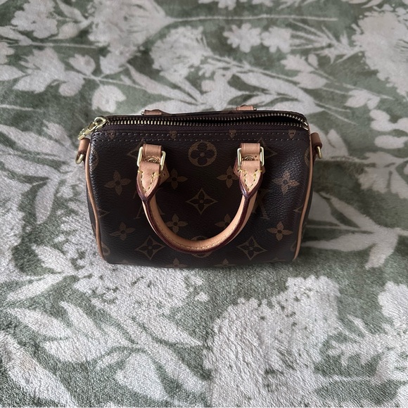 Upcycled Nano Speedy - Picture 2 of 10